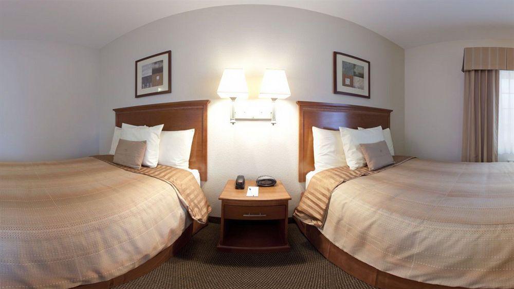 Candlewood Suites Pearland By Ihg Exterior photo