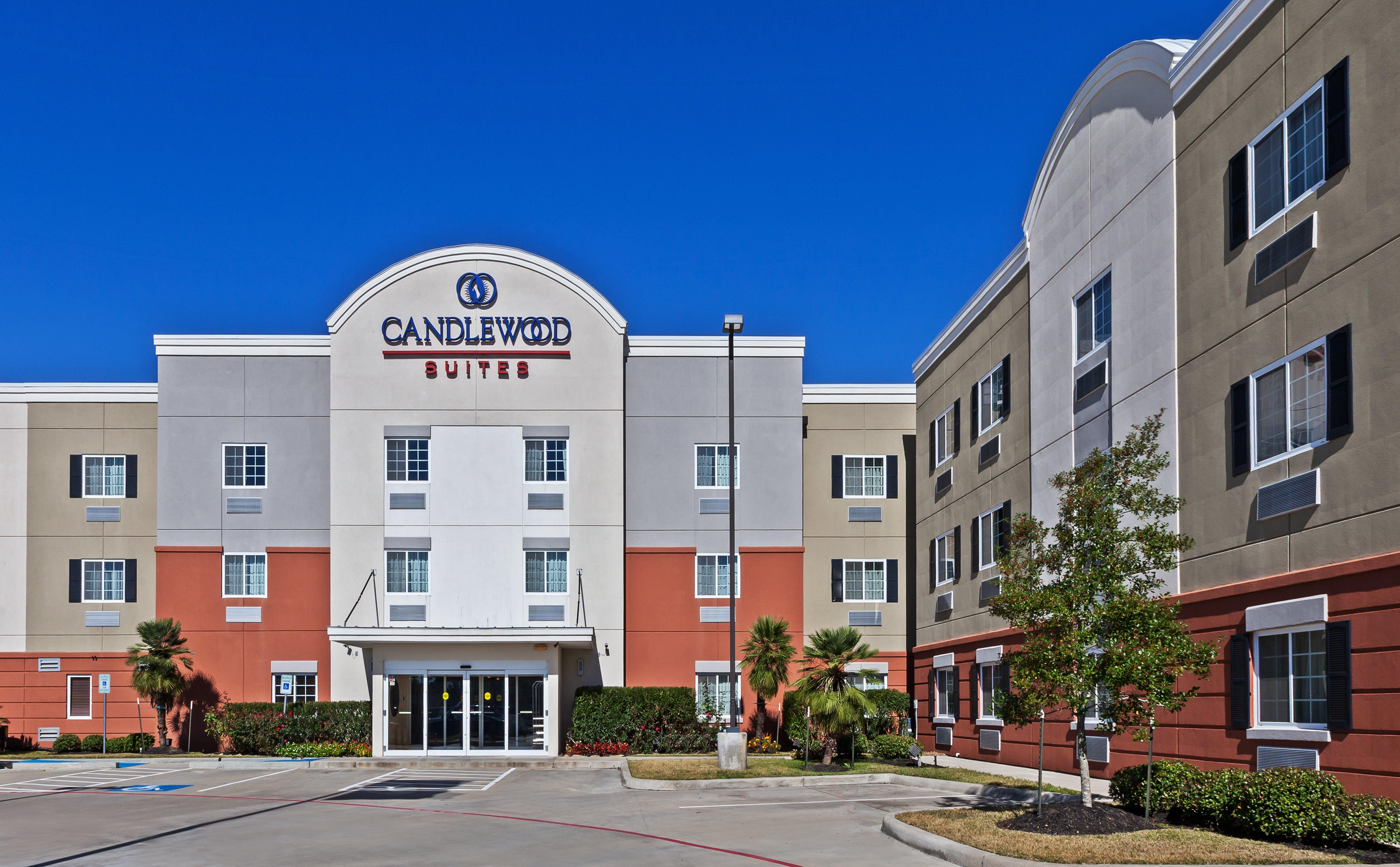 Candlewood Suites Pearland By Ihg Exterior photo